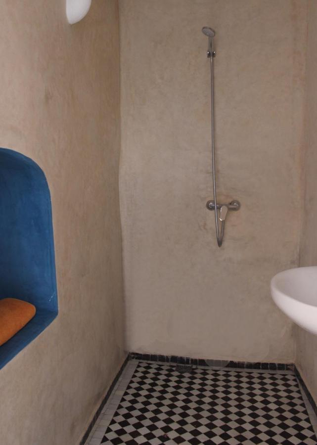 Hashpoint Surf Camp Hostel Taghazout Bagian luar foto